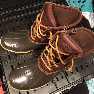 Sperry duck boots